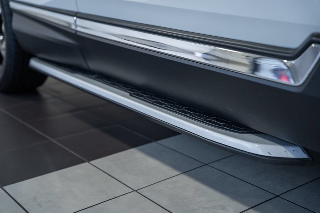 Used 2018 Honda CR-V Touring image 12