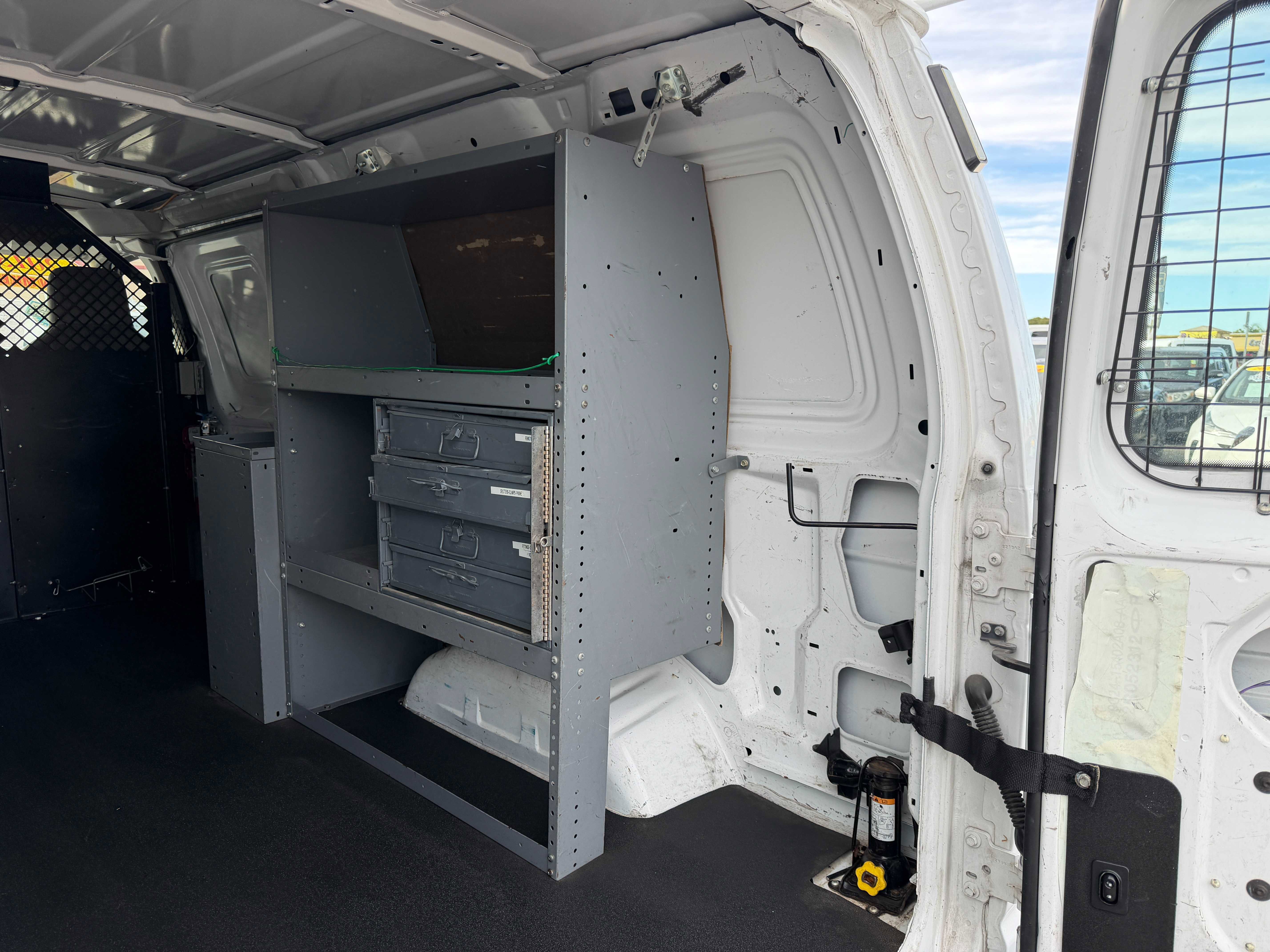 Used 2013 Ford E-150 and Econoline 150 RWD image 12