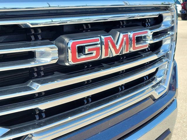 Used 2021 GMC Sierra 1500 SLT w/ SLT Premium Package RWD image 7