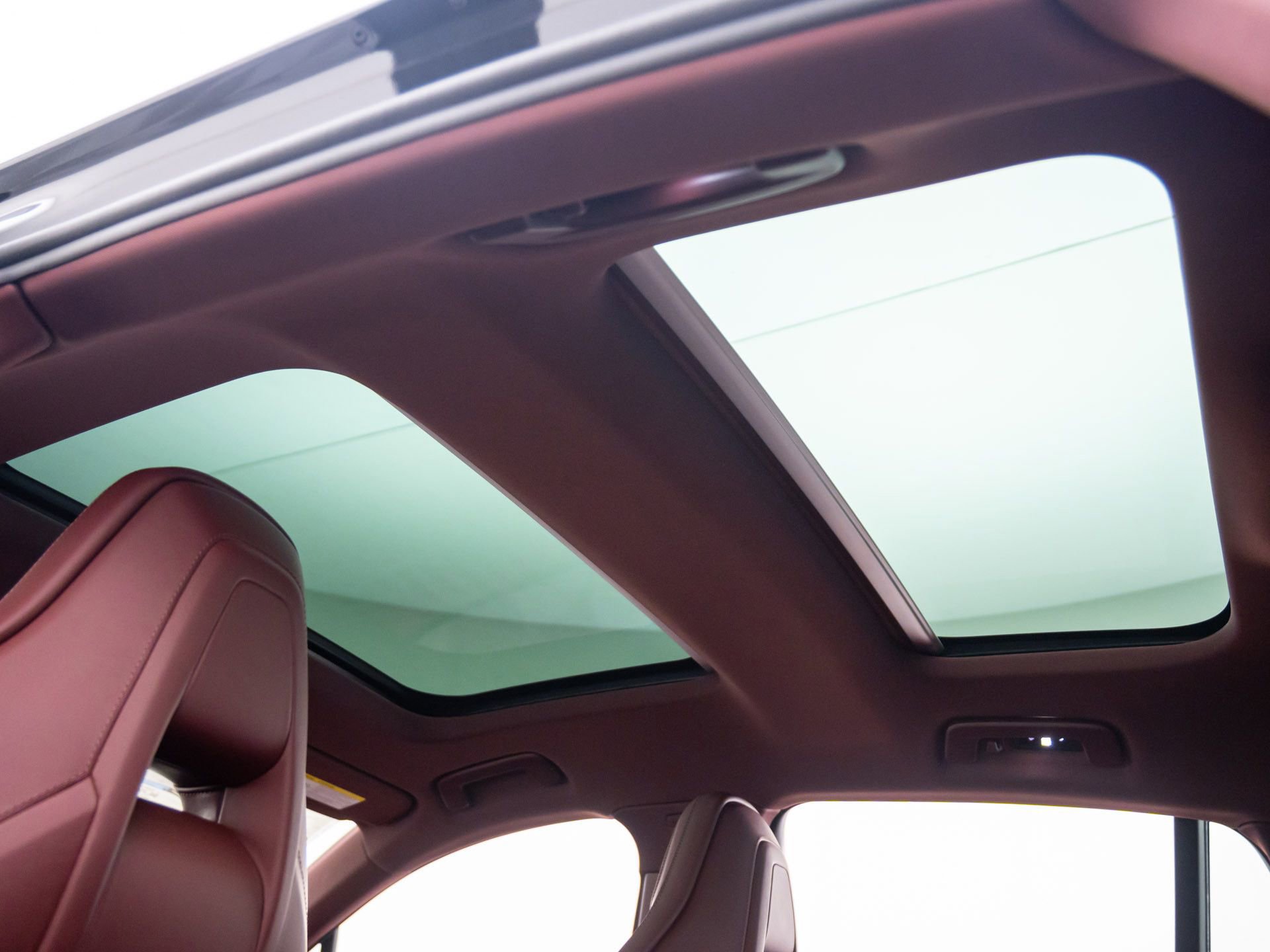 New 2026 Porsche Panamera 4 image 16