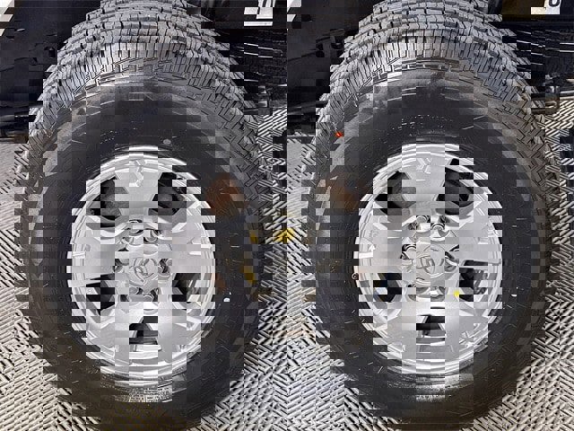 Used 2013 Toyota Tacoma PreRunner w/ SR5 Pkg image 34