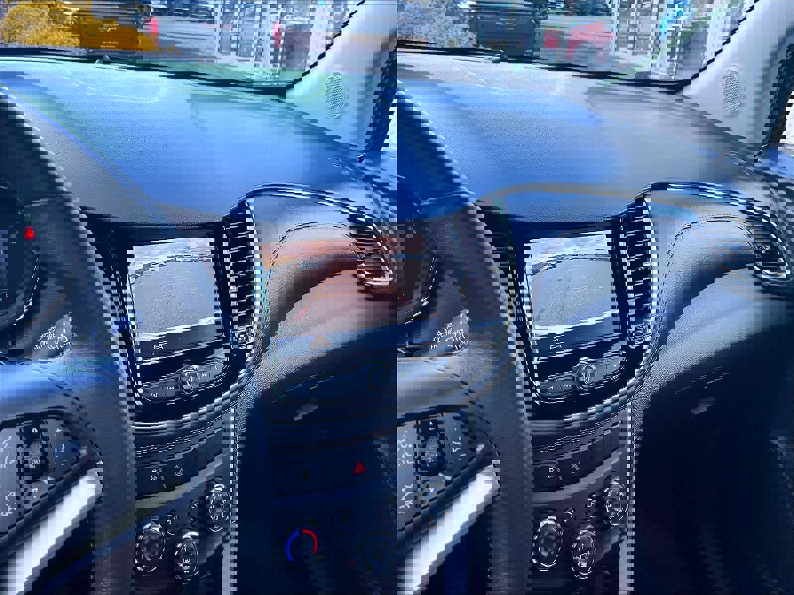 Certified 2022 Chevrolet Trax LT w/ Sport Edition image 19