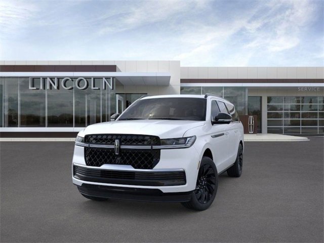 New 2026 Lincoln Navigator L Reserve image 2