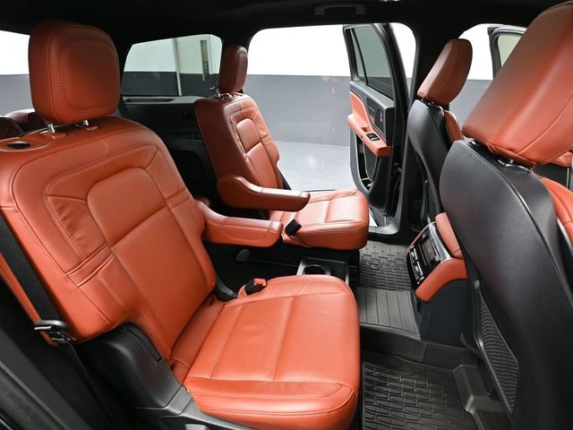 Used 2025 Lincoln Aviator Reserve w/ Jet Appearance Package AWD/4WD image 42