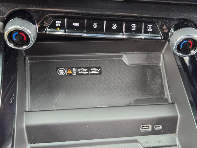 Used 2025 Chevrolet Tahoe Z71 AWD/4WD image 25