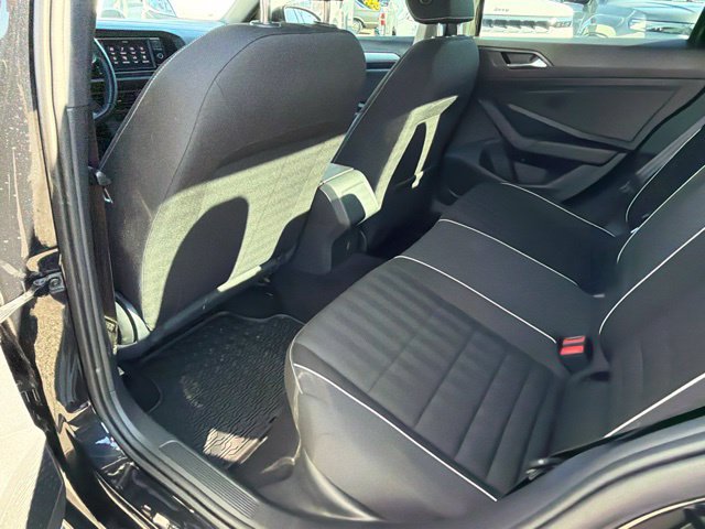 Used 2023 Volkswagen Jetta Sport FWD image 15