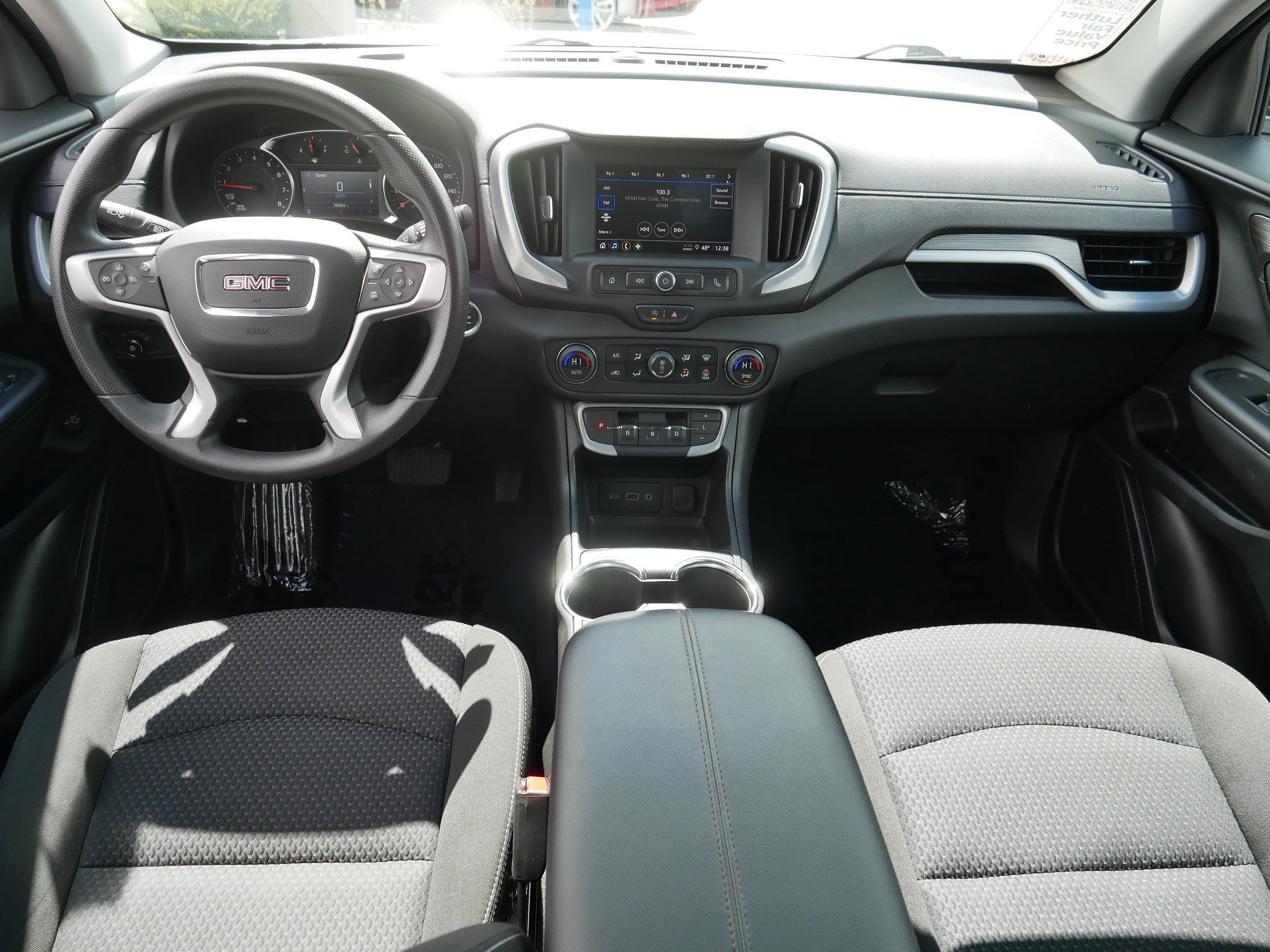 Used 2023 GMC Terrain SLE w/ Driver Convenience Package AWD/4WD image 10