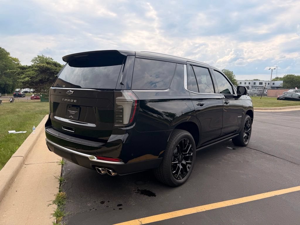 Certified 2025 Chevrolet Tahoe High Country AWD/4WD image 8