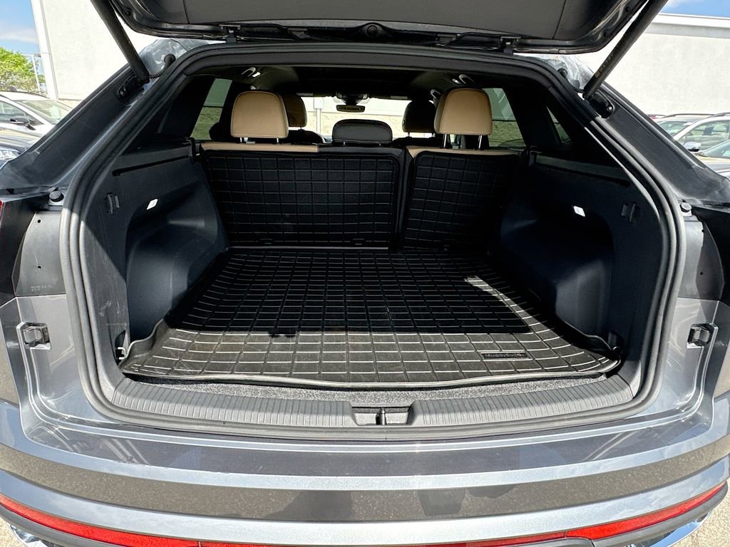 Used 2024 Volkswagen Atlas Cross Sport SE image 32