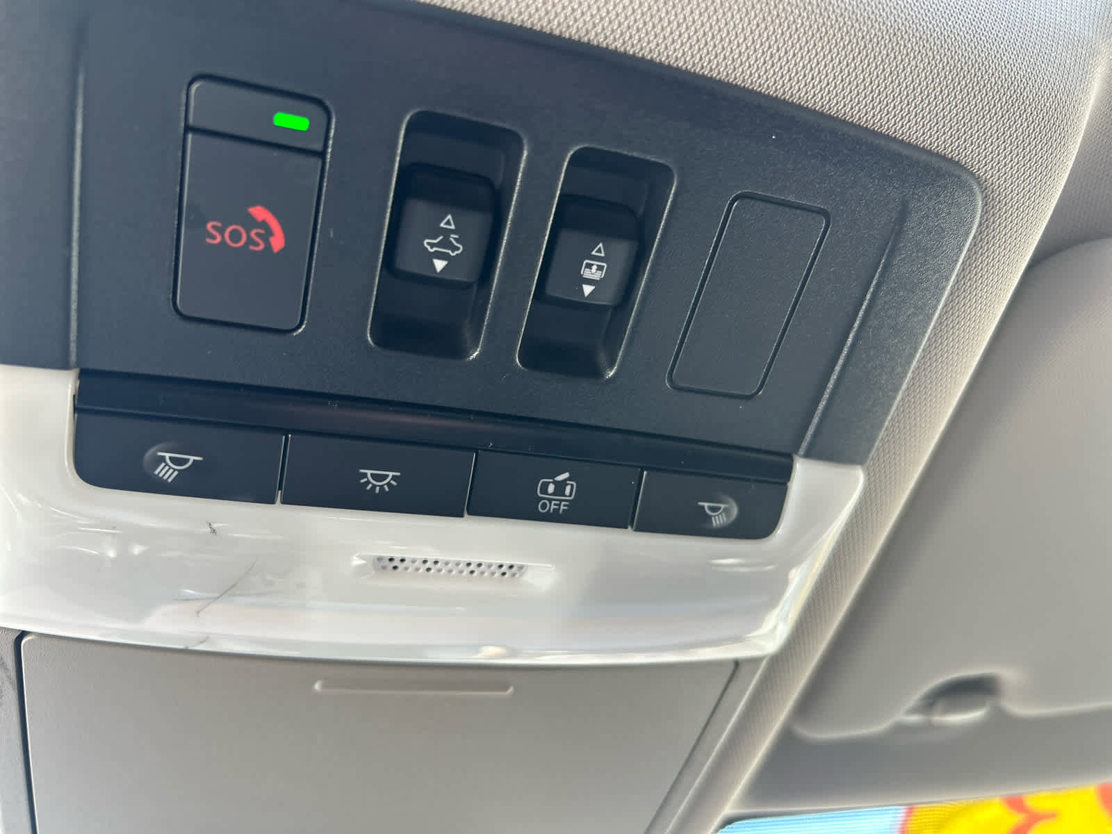 Used 2023 Nissan Rogue SV w/ SV Premium B Package image 22