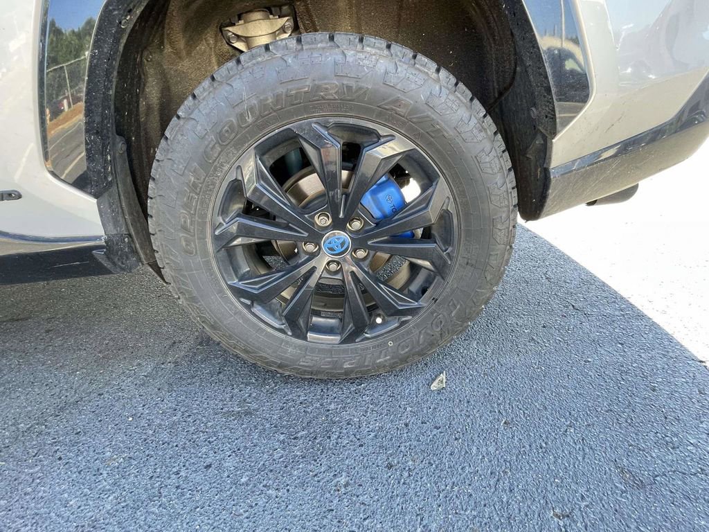 Used 2022 Toyota RAV4 XSE AWD/4WD image 29