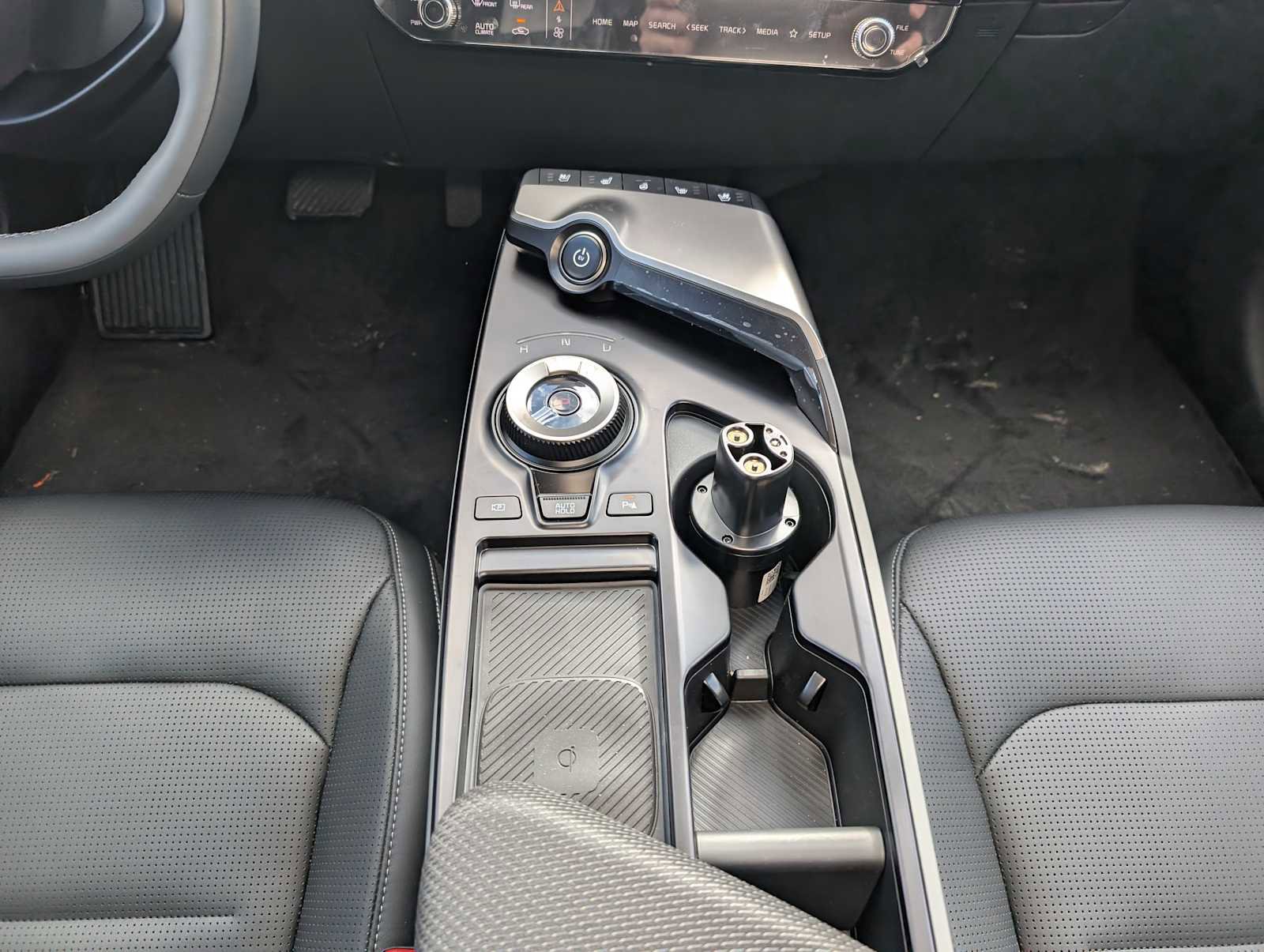 New 2025 Kia EV6 Wind AWD/4WD image 14