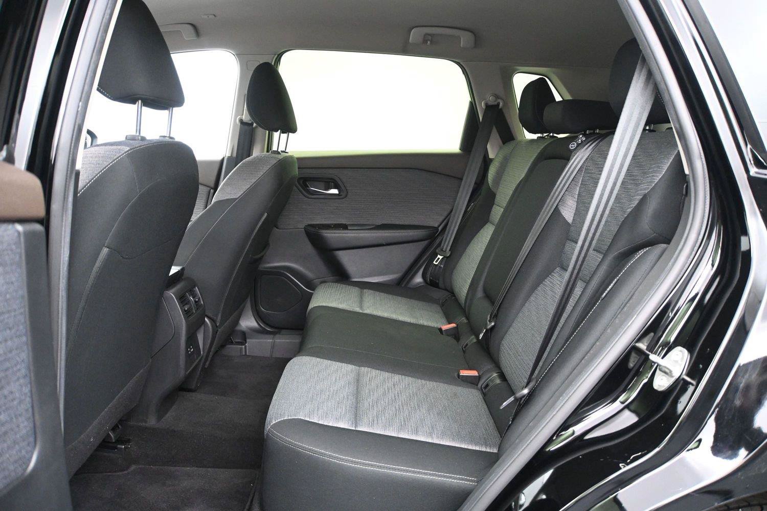 Used 2023 Nissan Rogue SV AWD/4WD image 30