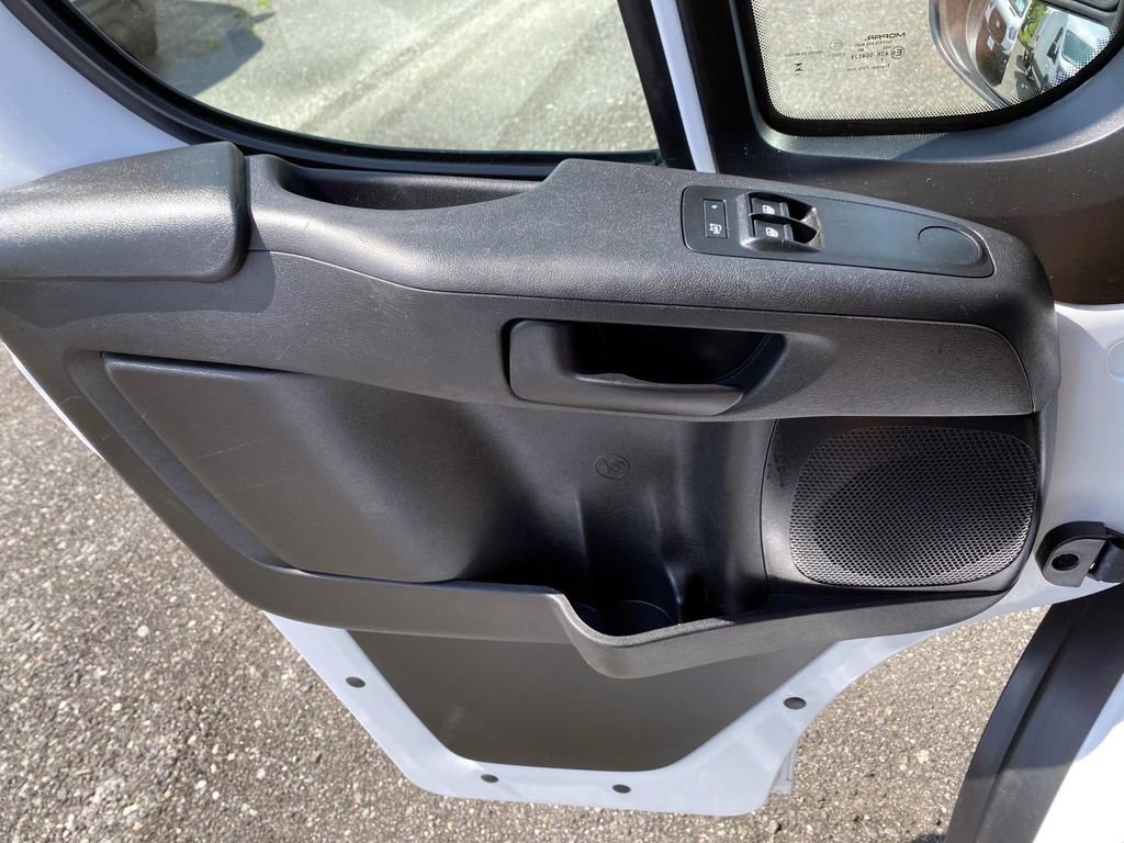 Used 2025 RAM ProMaster 2500 w/ U-Haul Equipment Group FWD image 28