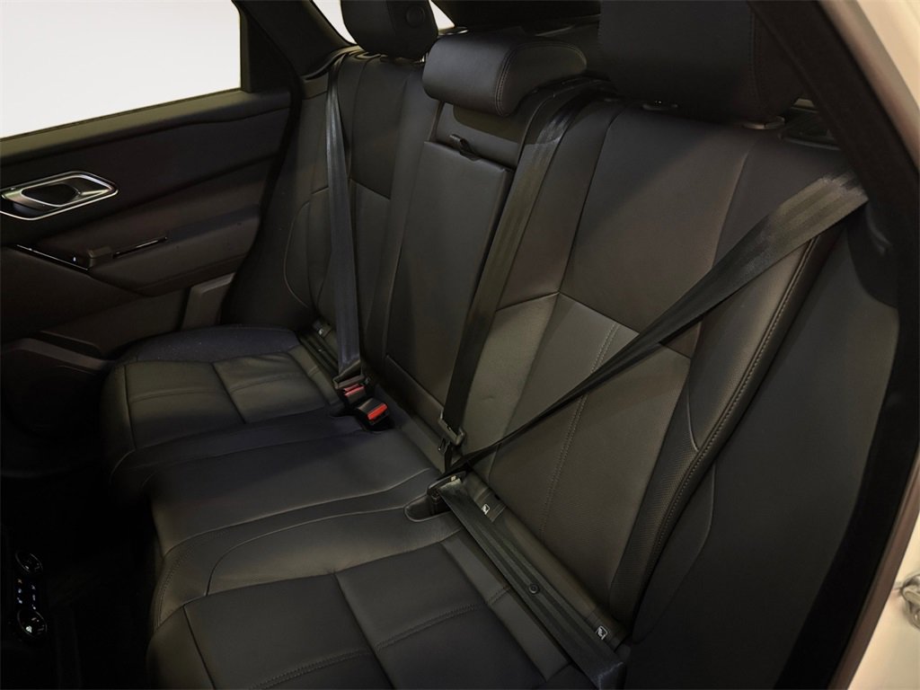 New 2026 Land Rover Range Rover Velar Dynamic SE image 13