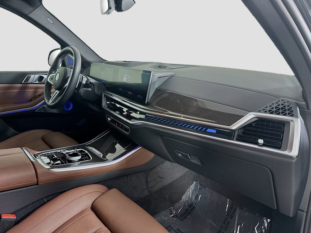 Used 2026 BMW X5 M60i AWD/4WD image 32