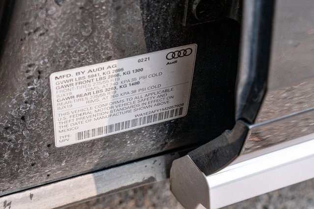 Used 2021 Audi Q5 e Premium Plus w/ Premium Plus Package image 31