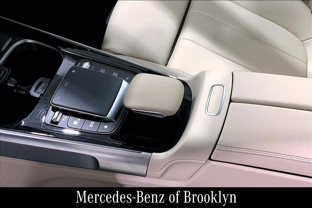 Used 2023 Mercedes-Benz GLB 250 4MATIC image 19