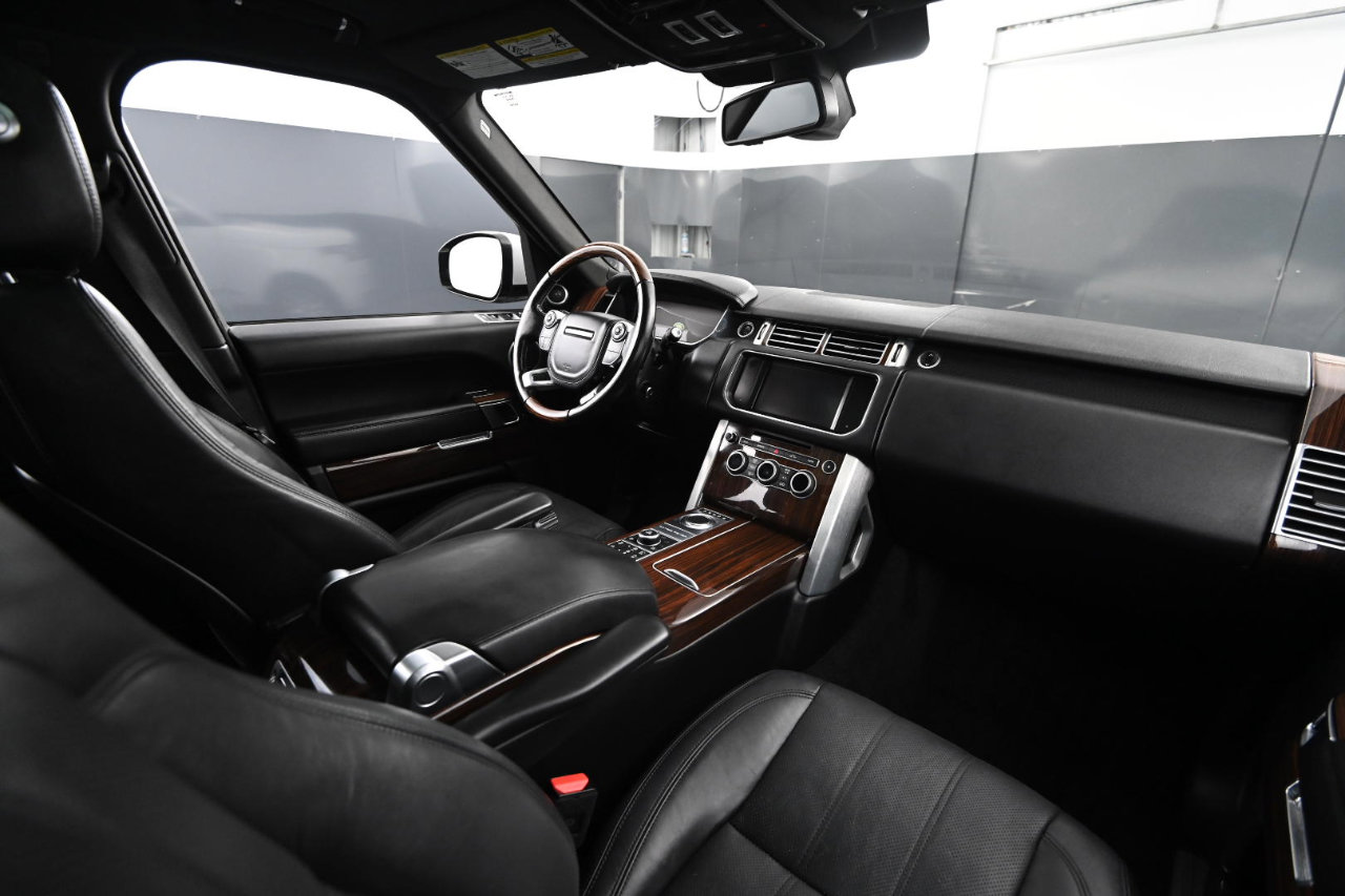 Used 2016 Land Rover Range Rover HSE image 41