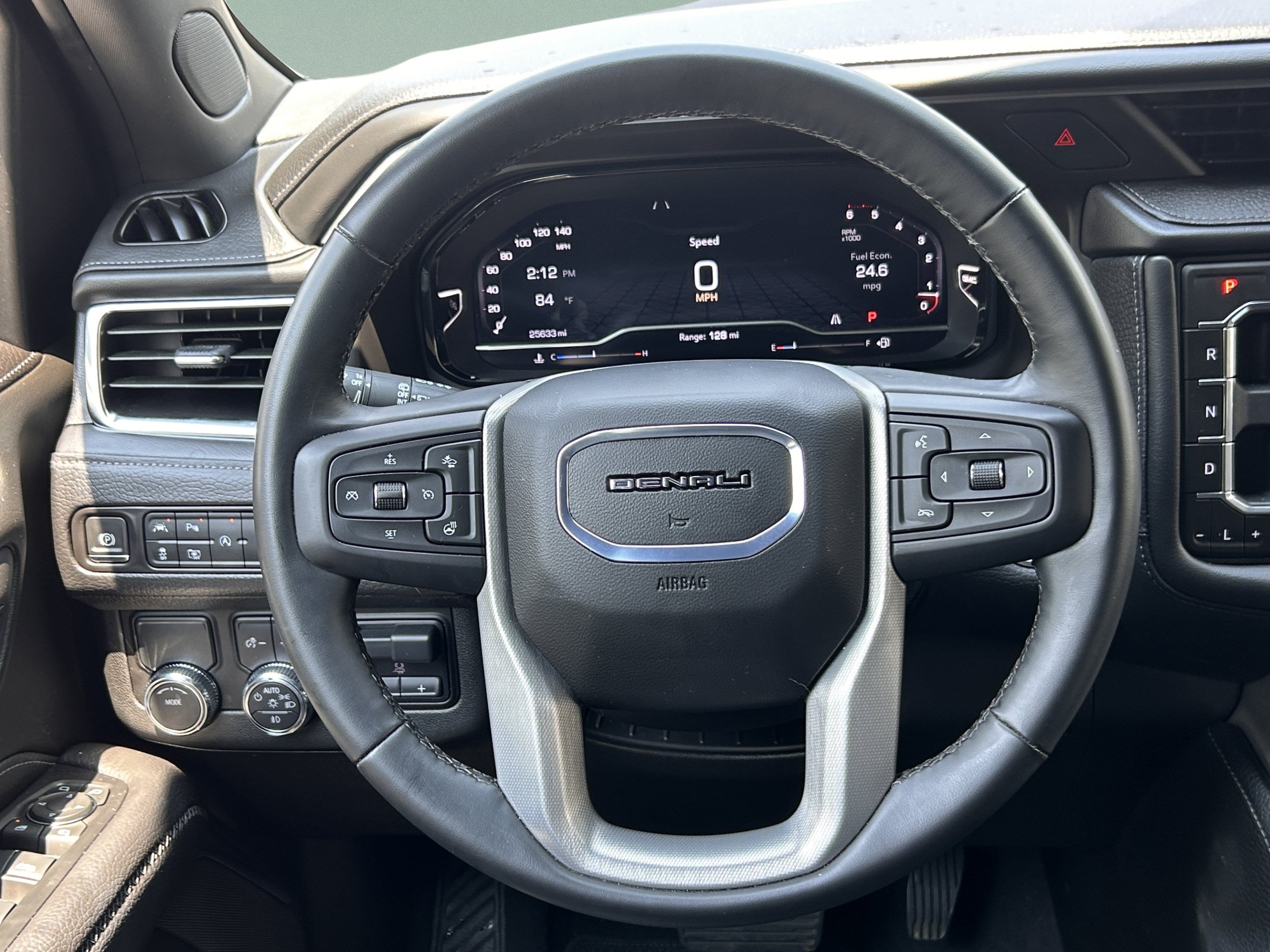 Used 2024 GMC Yukon Denali w/ Max Trailering Package RWD image 9