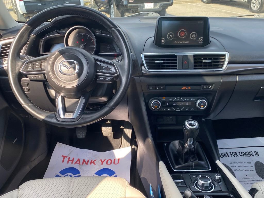 Used 2018 MAZDA MAZDA3 Grand Touring w/ Premium Equipment Package image 10