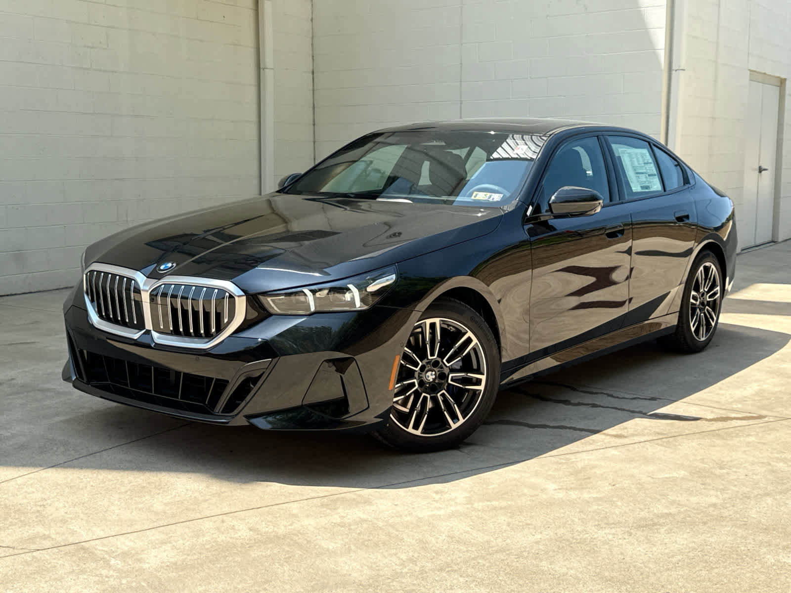 Used 2026 BMW 530i xDrive w/ M Sport Package image 1