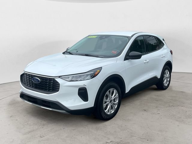 Used 2025 Ford Escape Active AWD/4WD image 1
