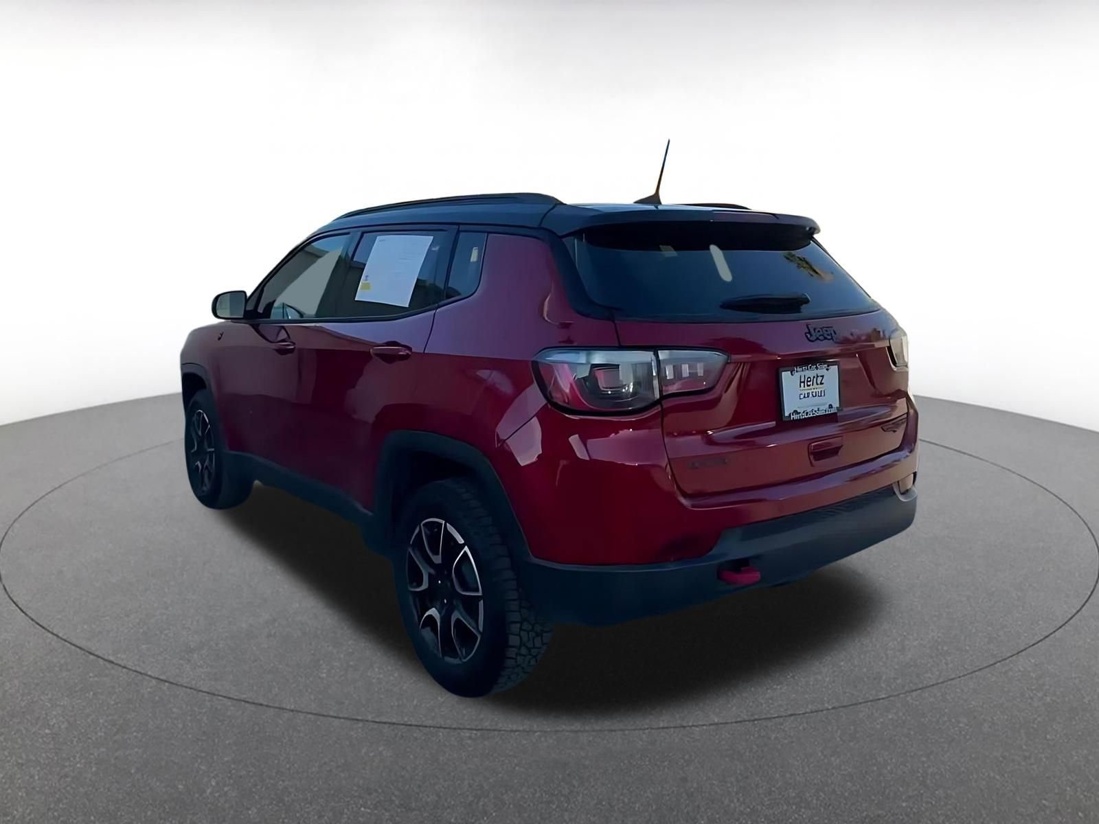 Used 2025 Jeep Compass Trailhawk AWD/4WD image 9