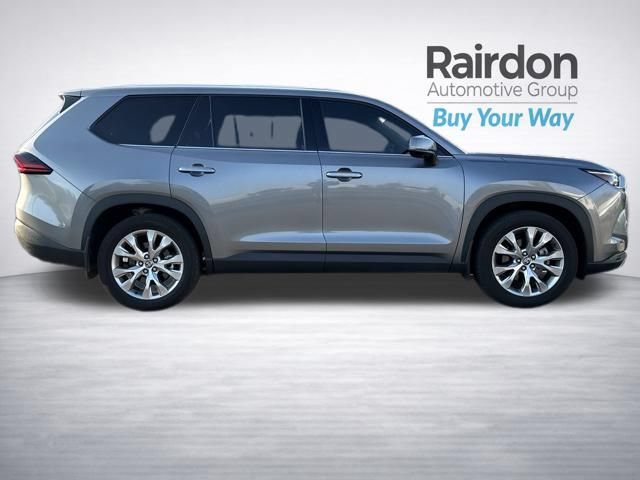 Used 2025 Toyota Grand Highlander AWD image 8