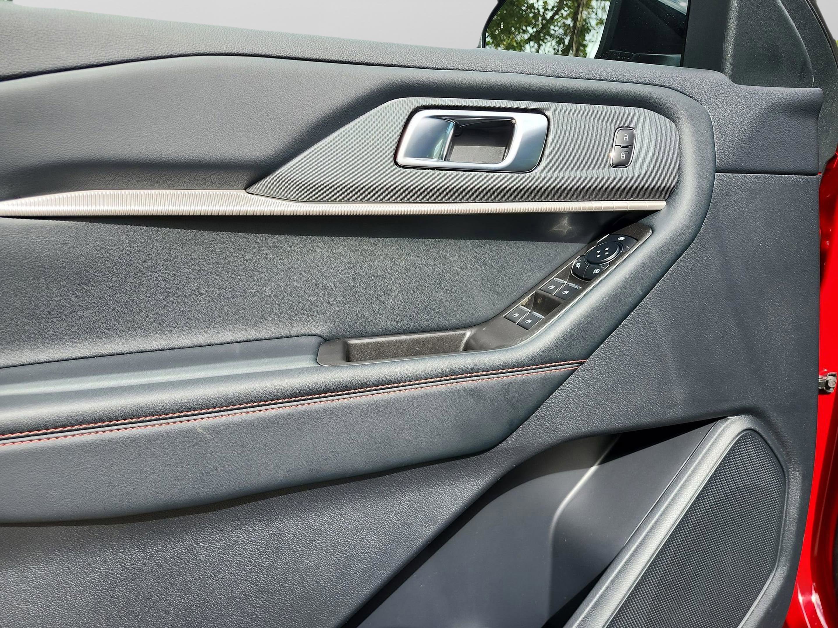 New 2026 Ford Explorer ST-Line image 22