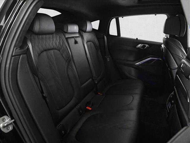 Used 2024 BMW X6 M60i image 21