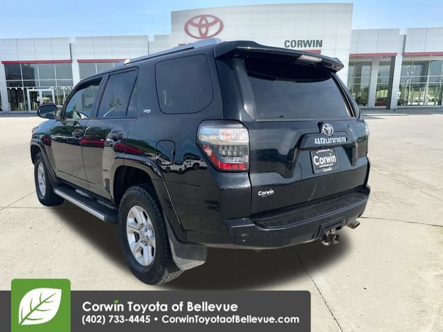 Used 2016 Toyota 4Runner SR5 AWD/4WD image 3