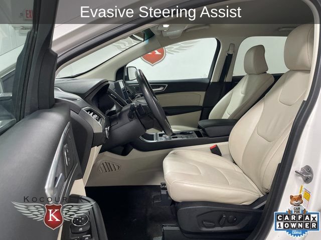Used 2022 Ford Edge Titanium w/ Class II Trailer Tow Package AWD/4WD image 12