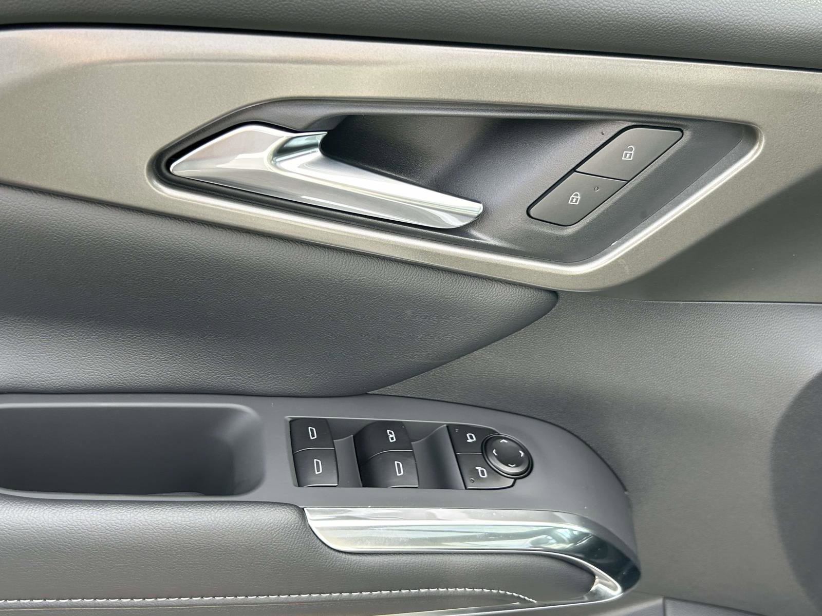 New 2026 Chevrolet Traverse LT w/ Sun and Wheel Package image 20