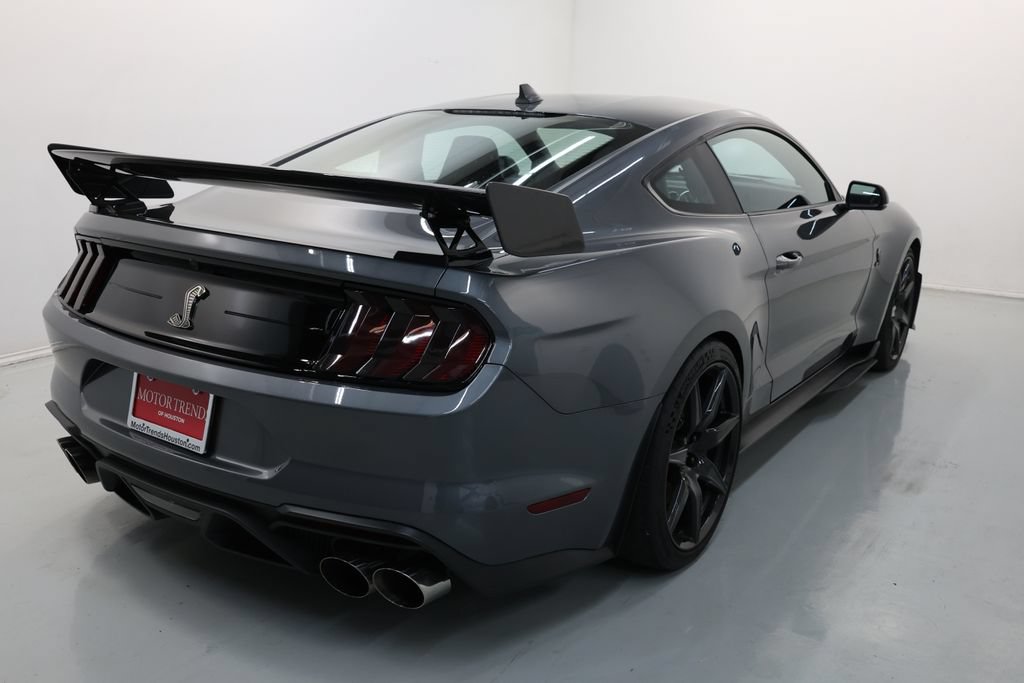 Used 2022 Ford Mustang Shelby GT500 w/ Carbon Fiber Track Pack RWD image 68