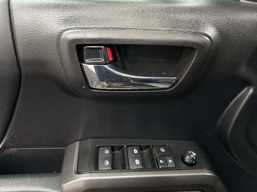 Used 2021 Toyota Tacoma TRD Off-Road image 21