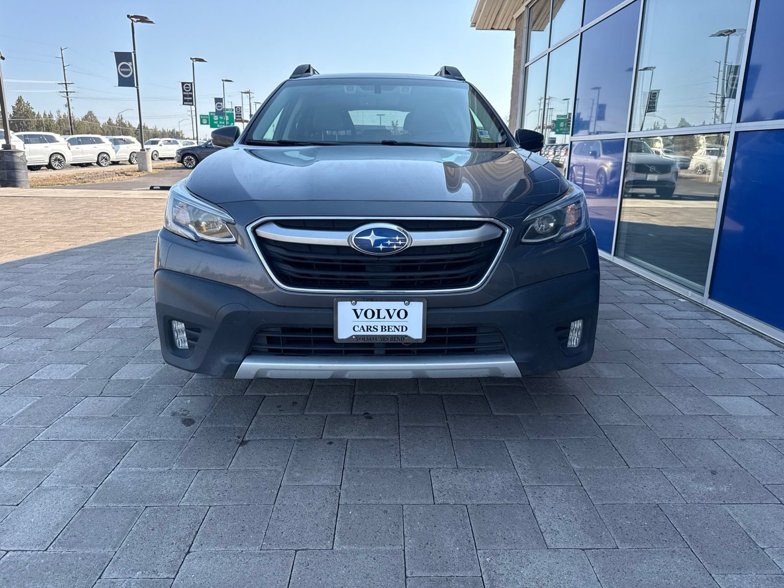 Used 2022 Subaru Outback Limited AWD/4WD image 3