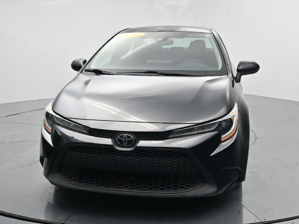 Used 2020 Toyota Corolla LE FWD image 3
