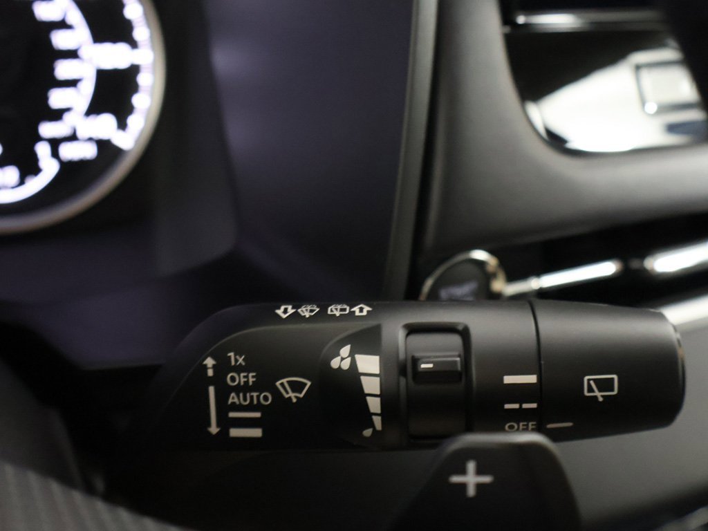 New 2025 Mitsubishi Outlander SE image 45