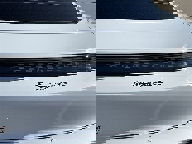 Used 2020 Porsche Taycan 4S image 6