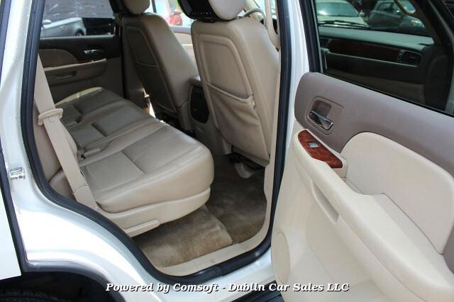 Used 2011 GMC Yukon SLT w/ SLT-2 Equipment Package AWD/4WD image 11