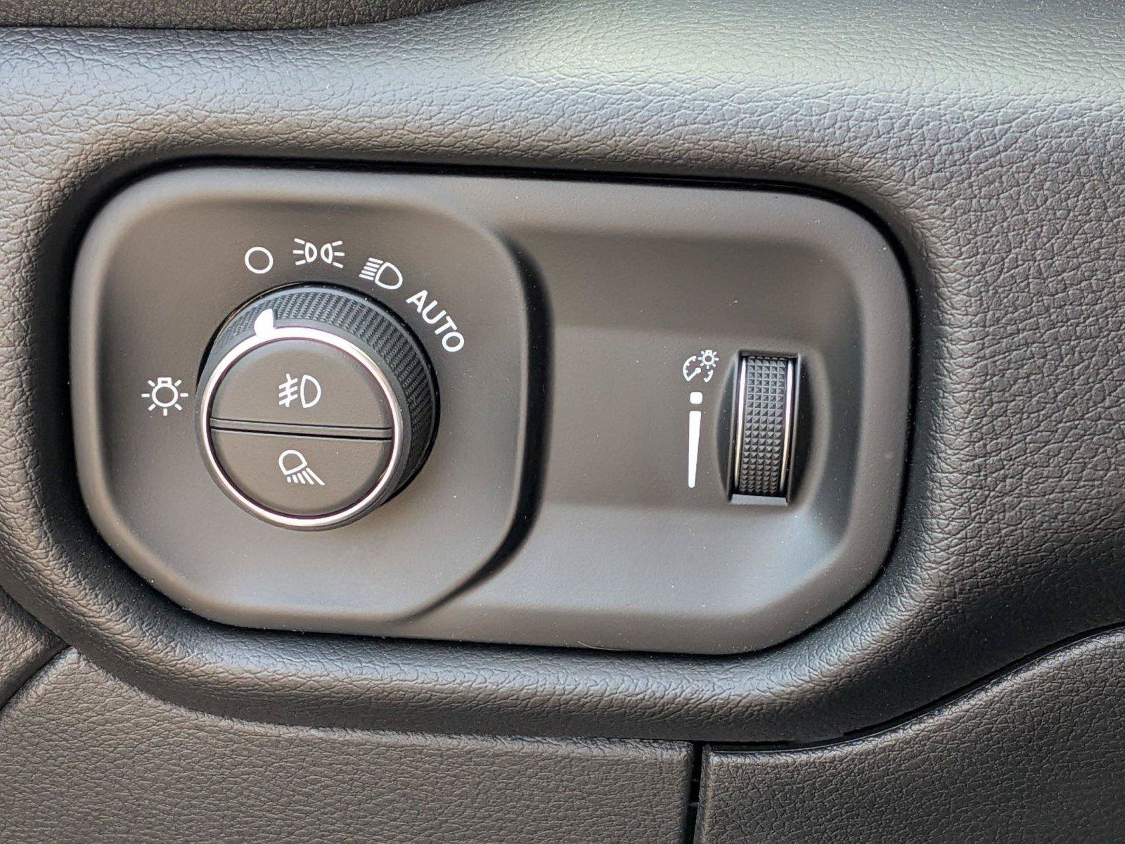 New 2026 RAM 2500 Big Horn AWD/4WD image 24