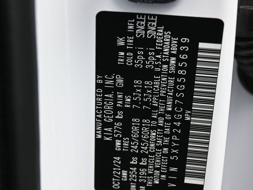 Used 2025 Kia Telluride LX FWD image 17