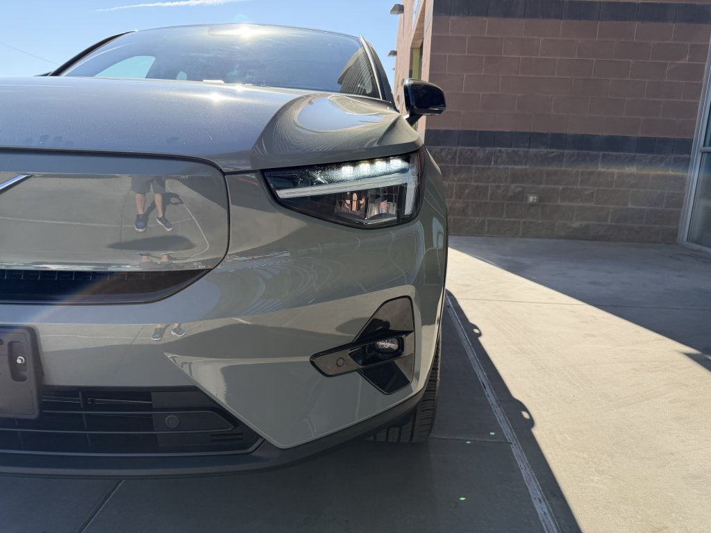 Used 2023 Volvo C40 P8 Recharge Plus AWD/4WD image 11