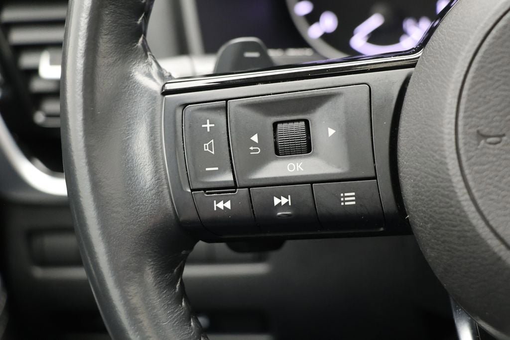 Used 2023 Nissan Rogue SL w/ SL Premium Package image 20