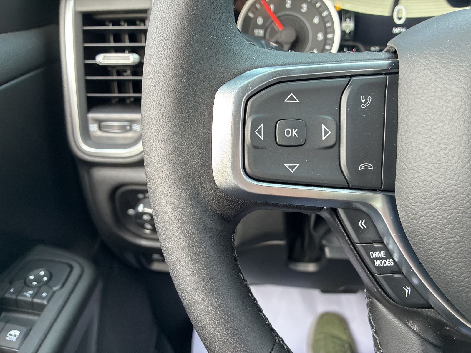 New 2026 RAM 1500 Big Horn AWD/4WD image 21