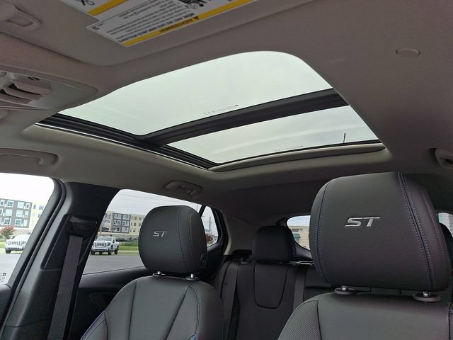 New 2026 Buick Encore GX Sport Touring w/ Advanced Technology Package FWD image 10