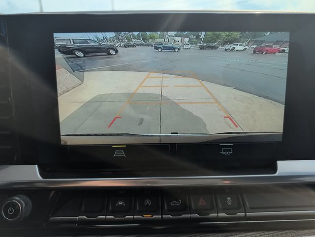 Used 2023 Chevrolet Silverado 1500 LT AWD/4WD image 20