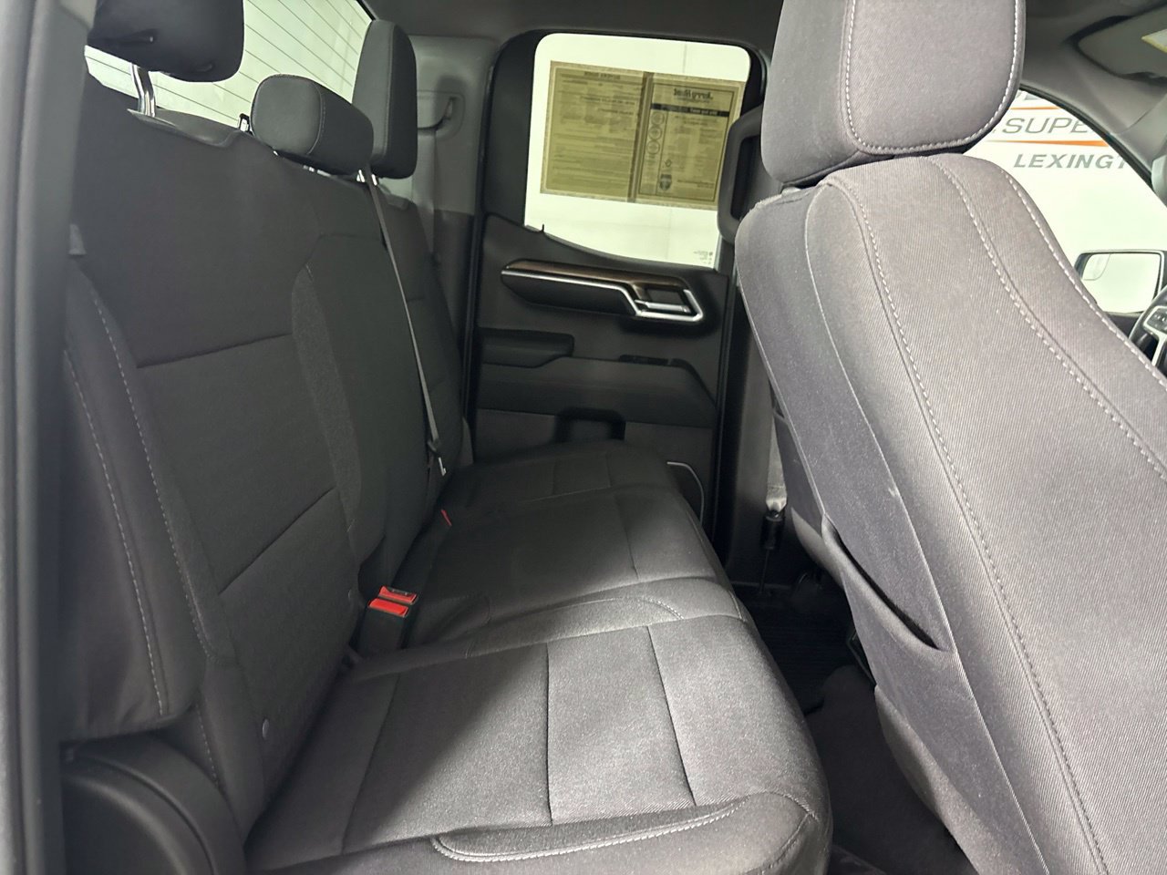 Used 2023 Chevrolet Silverado 1500 LT AWD/4WD image 27
