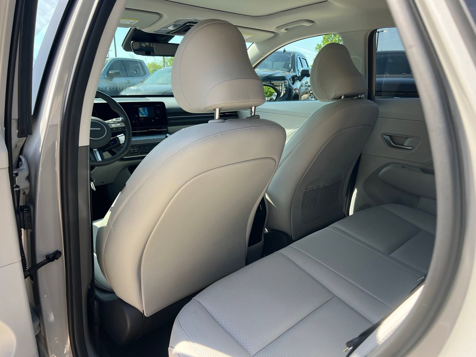 Certified 2024 Hyundai Kona Limited FWD image 17